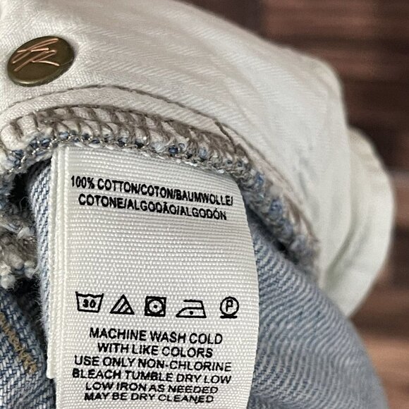 We The Free People Light Wash Raw Hem Straight Leg Ankle Jeans Sz 30 Button fly - Picture 7 of 7